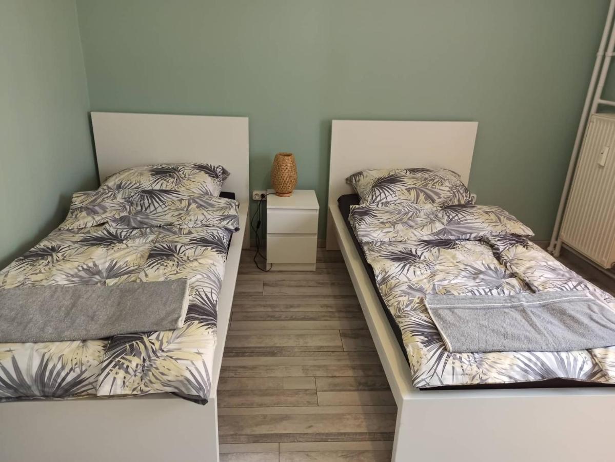 Aron Apartman 페치 외부 사진